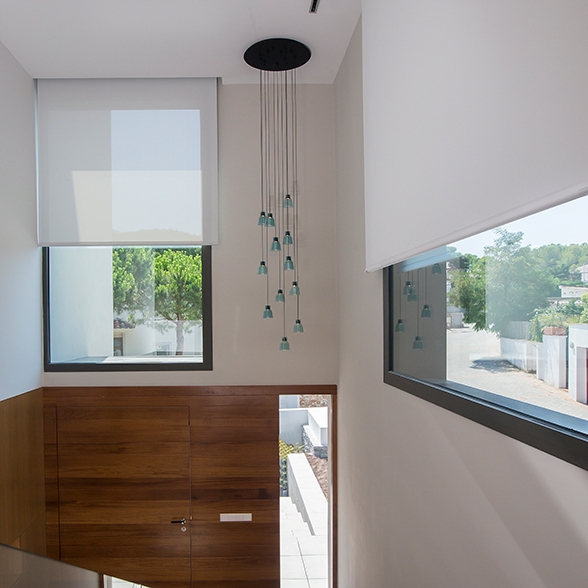 Stores enrouleurs intérieurs