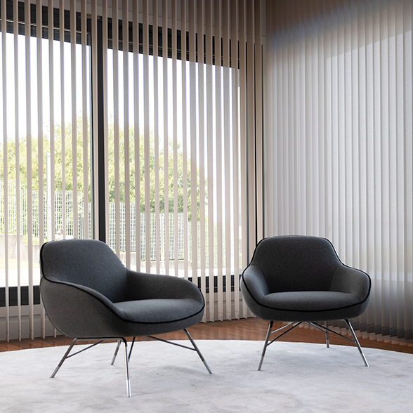 Stores à bandes verticales